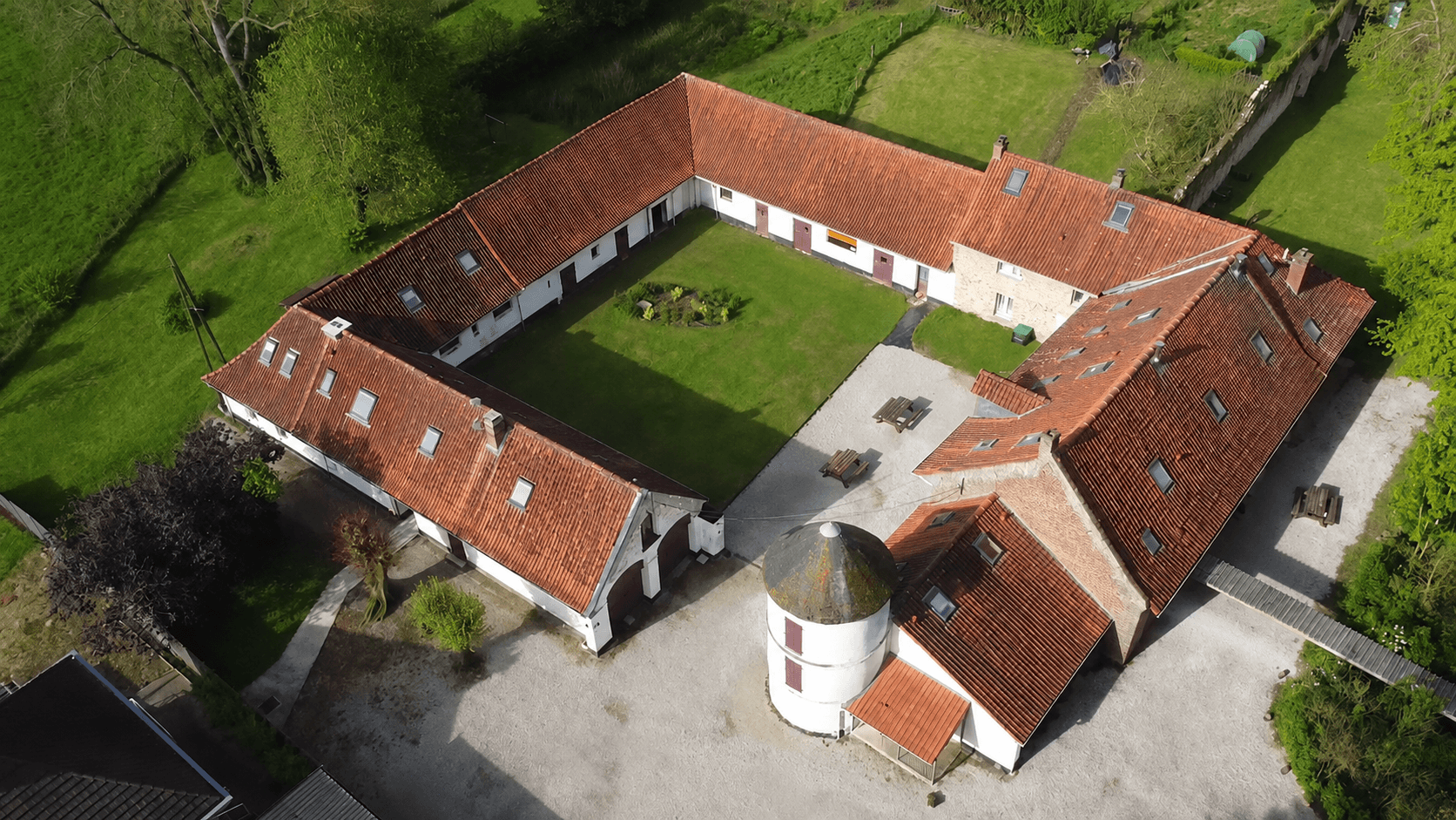 Vue aérienne de la Ferme de Wolphus